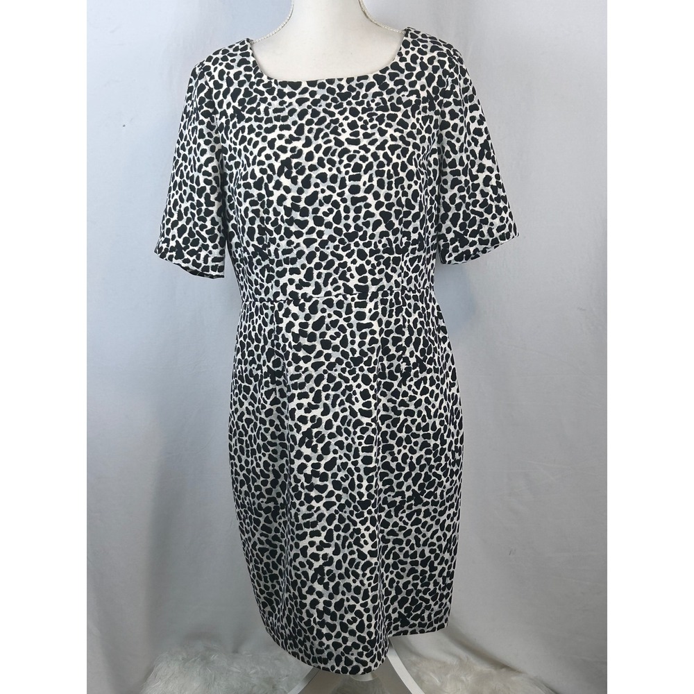 Talbots Sheath Dress Women 12P Black White Excellent Animal Print Scoop Neck